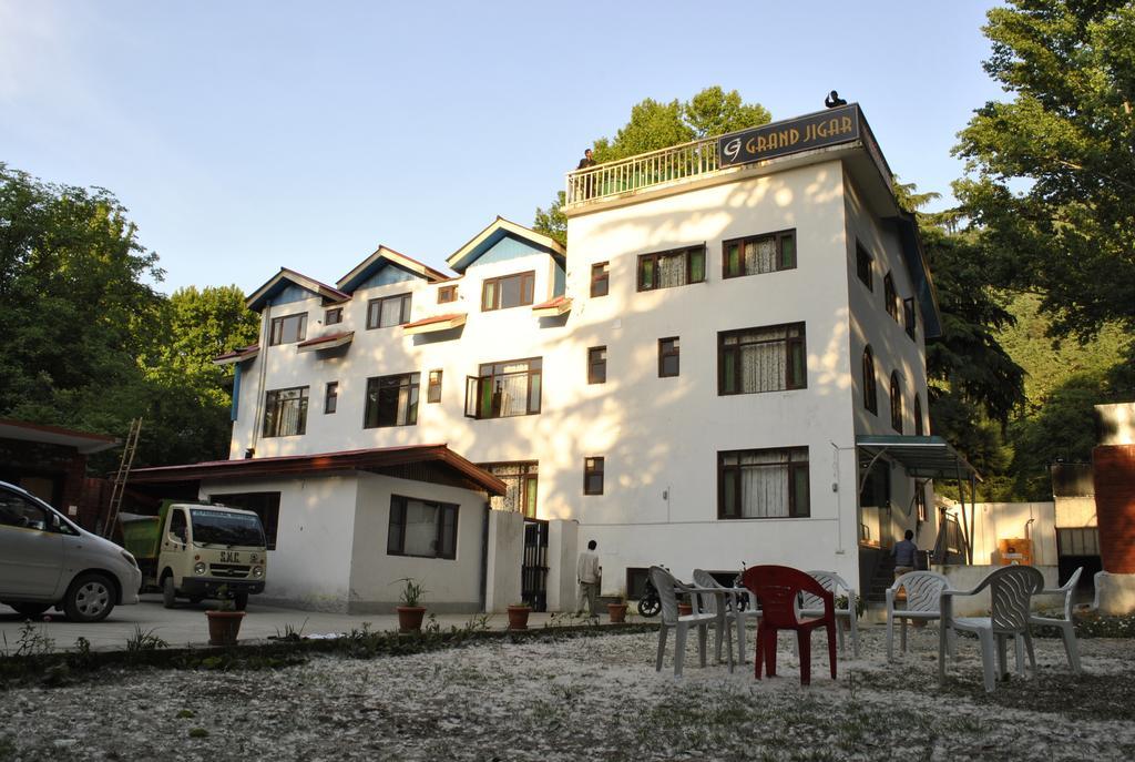 Hotel Grand Jigar ศรีนาการ์ ภายนอก รูปภาพ
